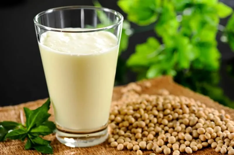 Nữ giới uống sữa đậu nành có tốt không, sử dụng thế nào?
